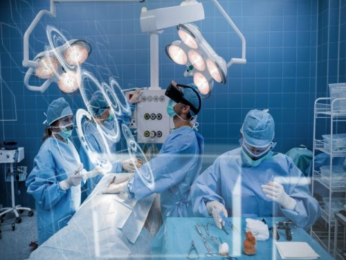augmented-reality-used-in-surgery-rooms